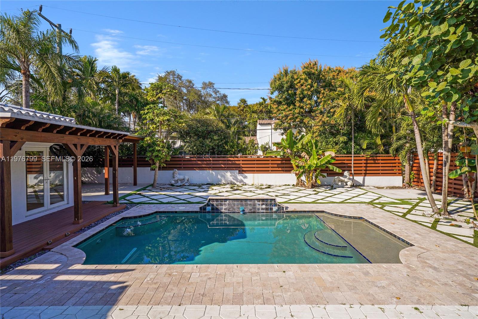 659 NE 73rd St Miami, FL 33138