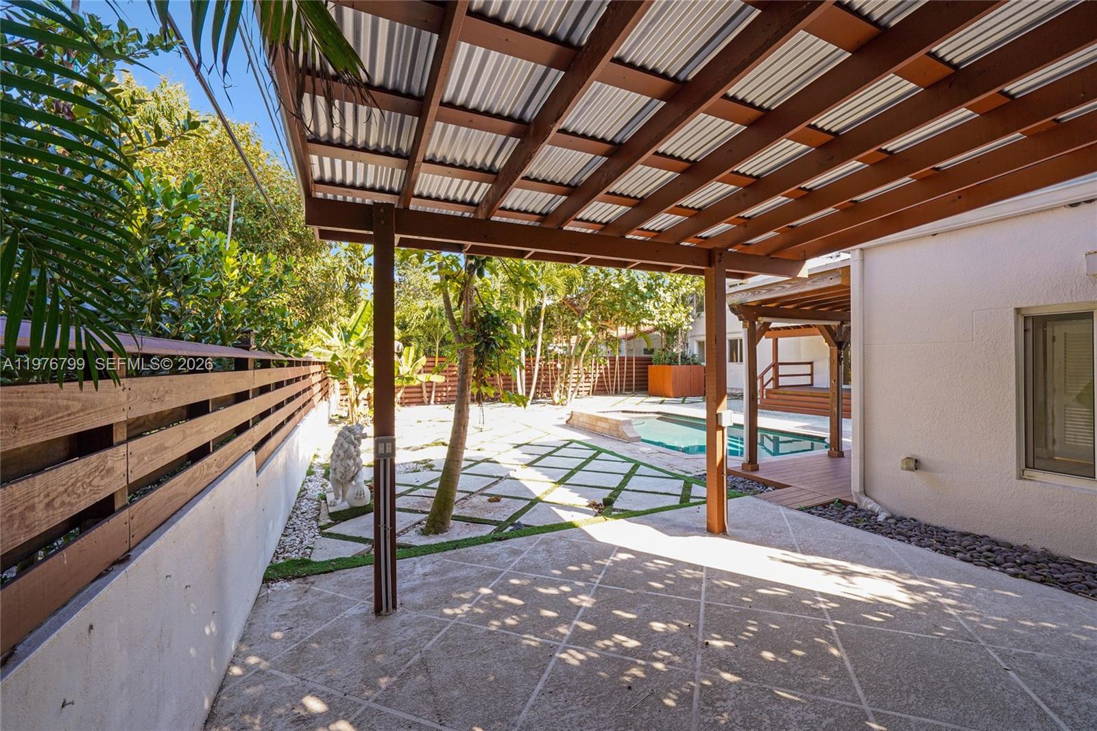 659 NE 73rd St Miami, FL 33138