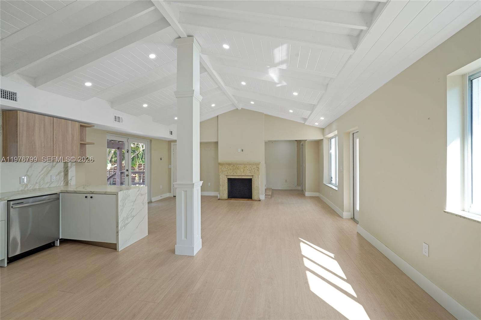 659 NE 73rd St Miami, FL 33138