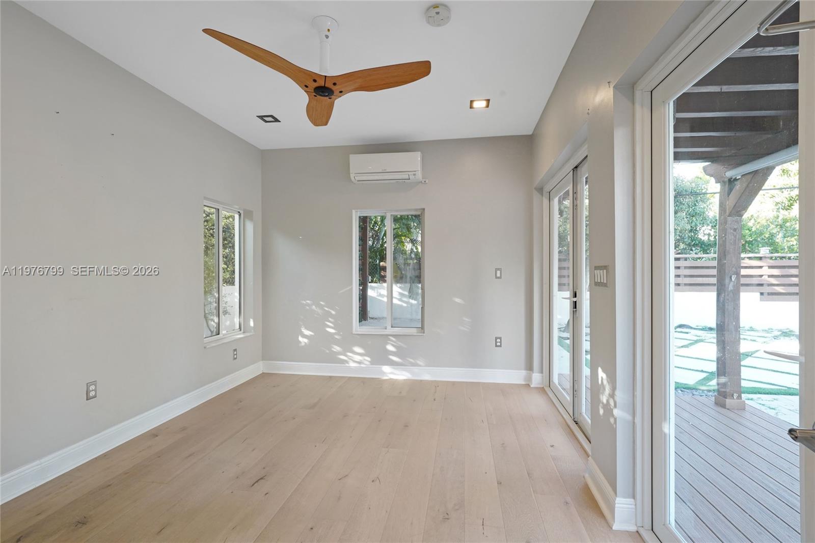 659 NE 73rd St Miami, FL 33138