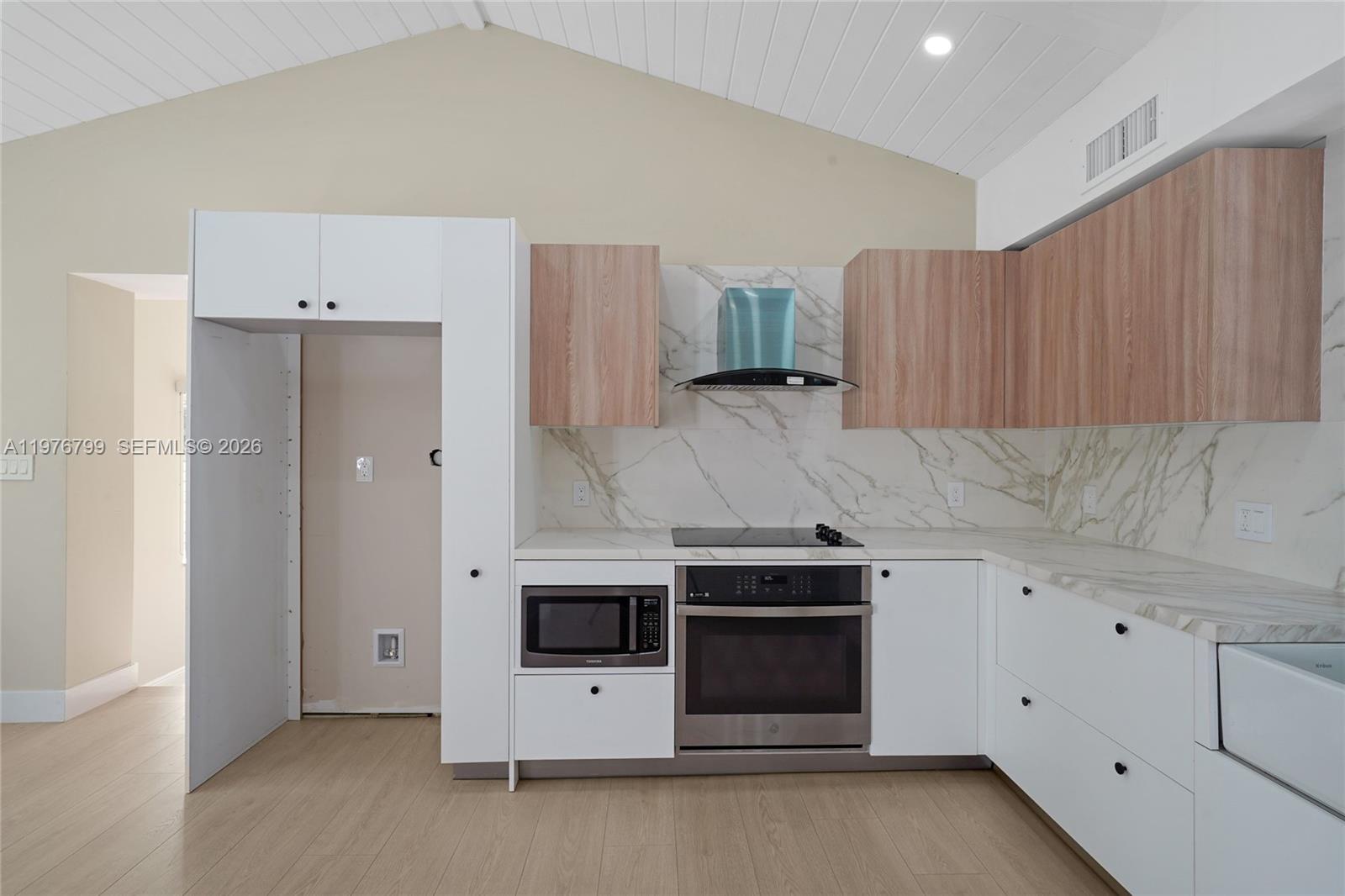 659 NE 73rd St Miami, FL 33138