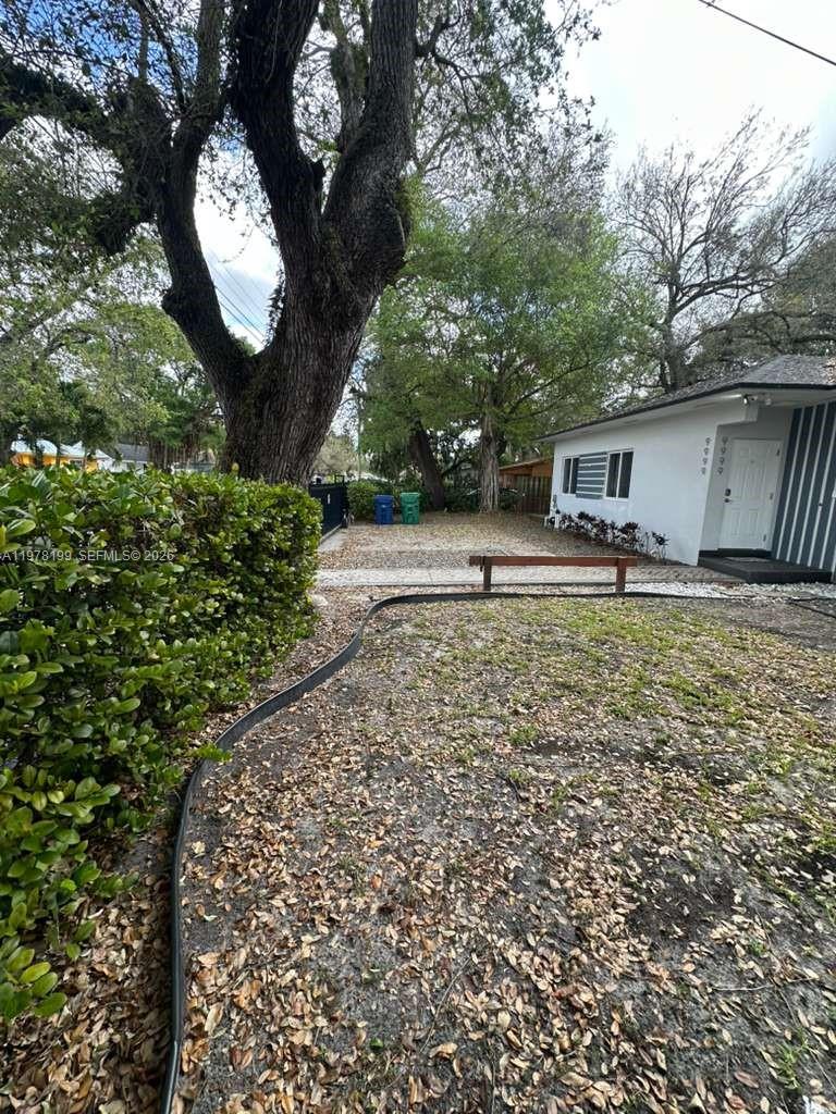 9999 NW 23rd Ave #9999 Miami, FL 33147