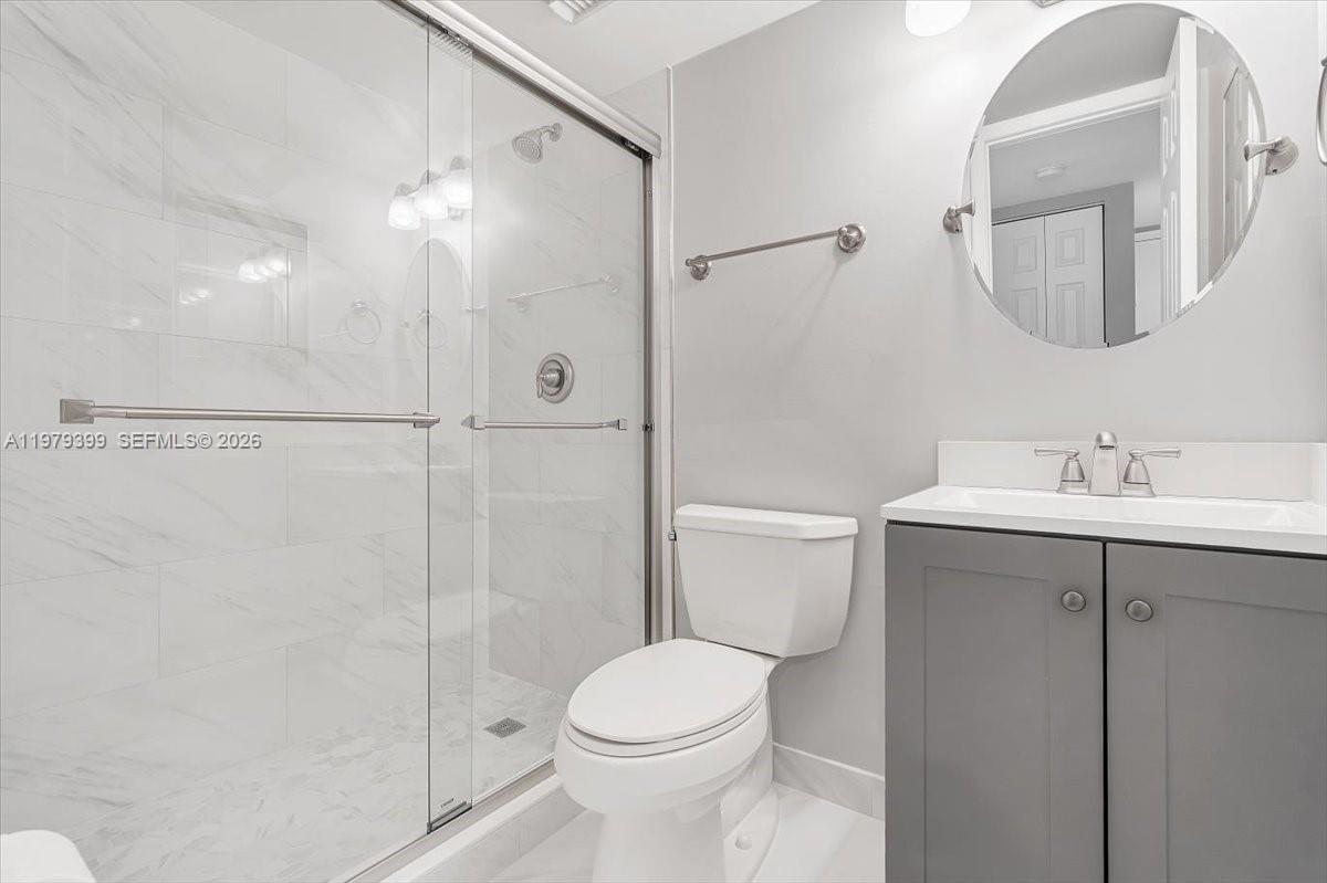 6832 S Palmetto Cir S #201 Boca Raton, FL 33433