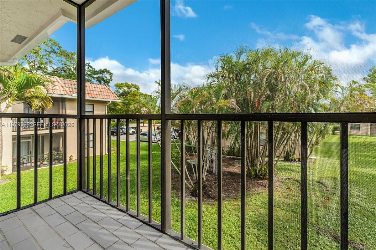 6832 S Palmetto Cir S #201 Boca Raton, FL 33433