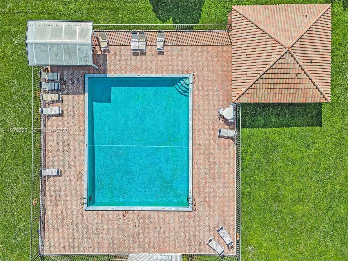 6832 S Palmetto Cir S #201 Boca Raton, FL 33433