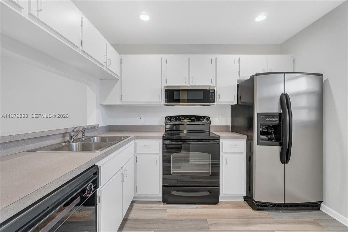 6832 S Palmetto Cir S #201 Boca Raton, FL 33433