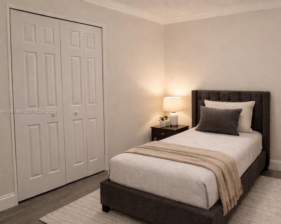 126 SW 17th Rd #407 Miami, FL 33129