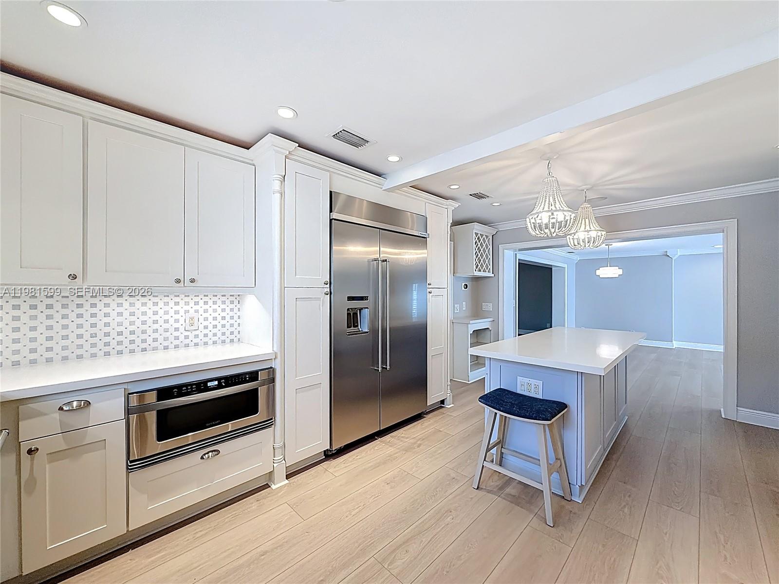 2533 NE 21st Ter Lighthouse Point, FL 33064