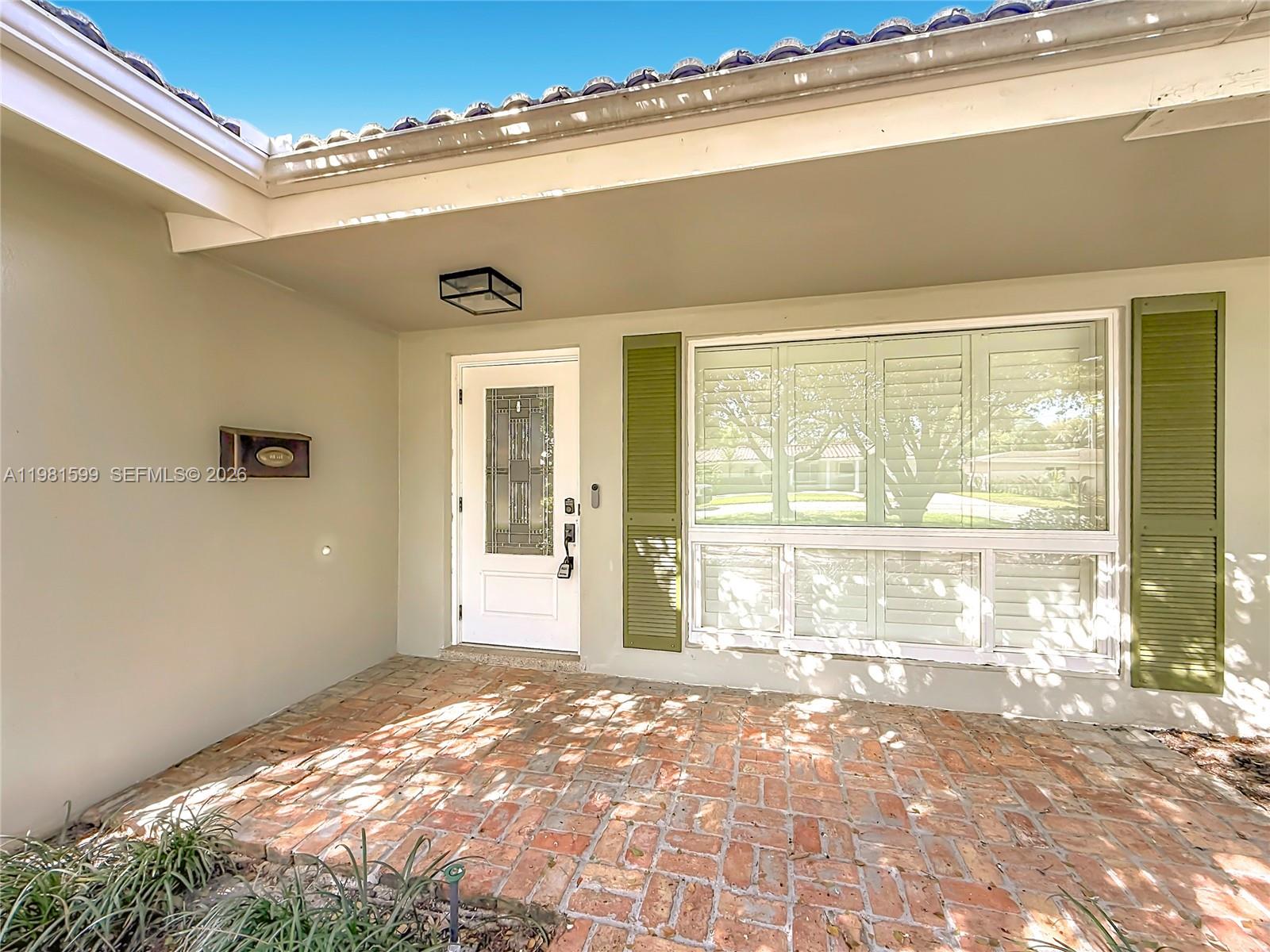 2533 NE 21st Ter Lighthouse Point, FL 33064