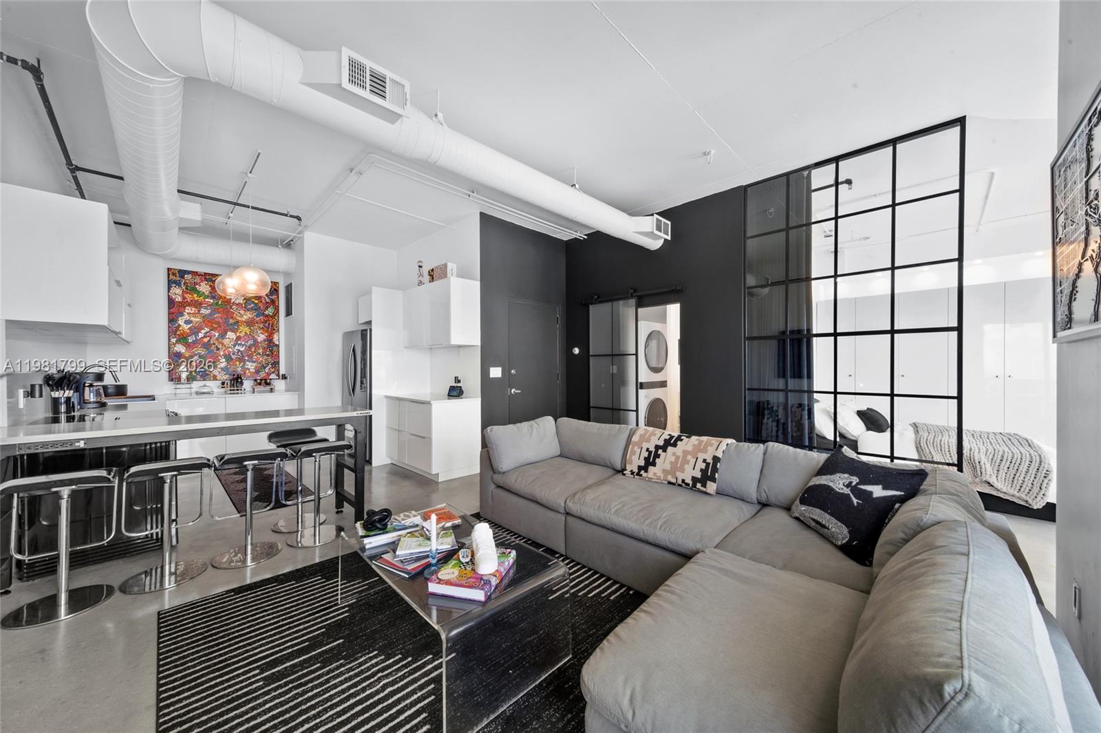 10 SW South Riv Dr #1512 Miami, FL 33130