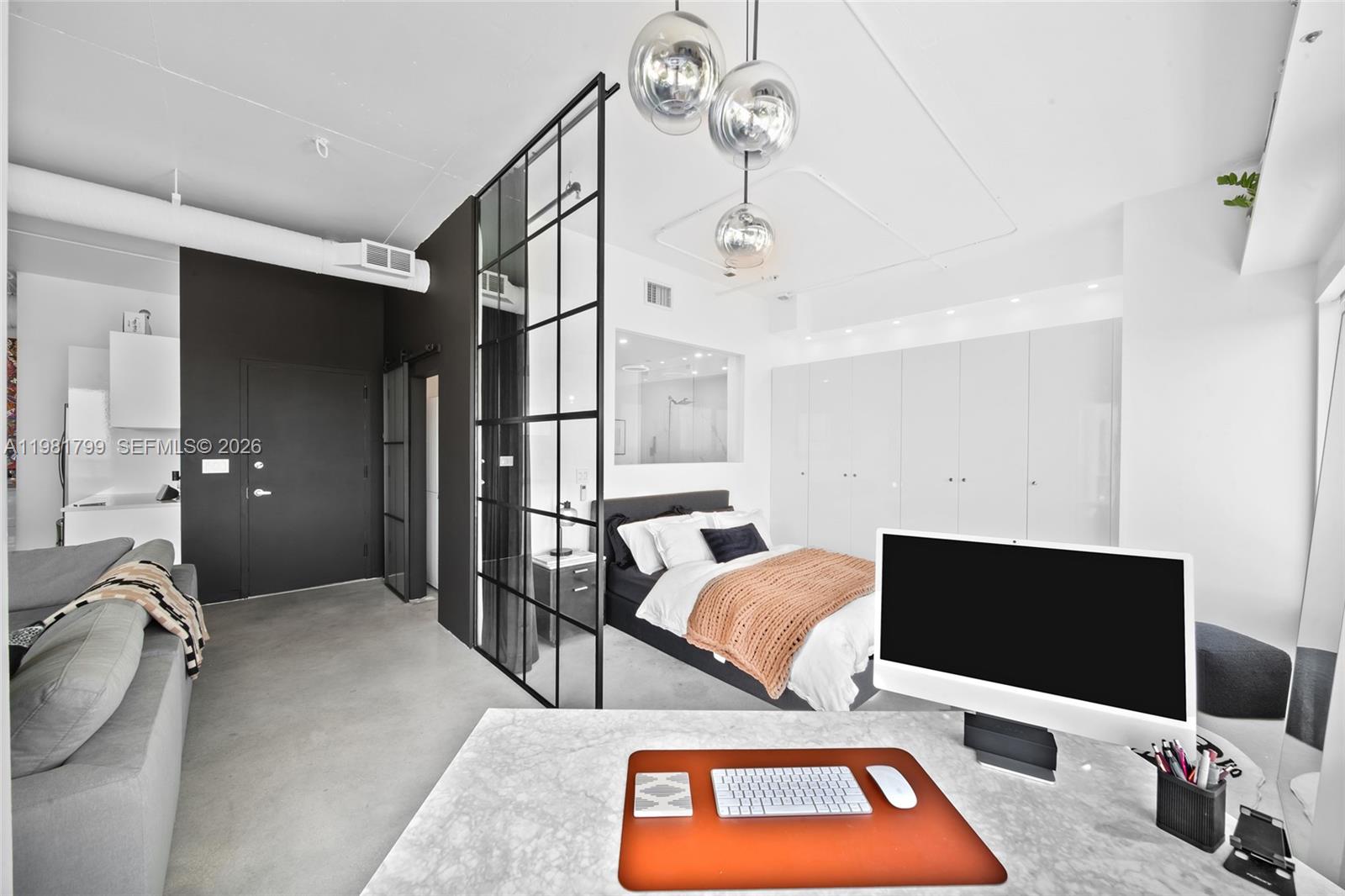 10 SW South Riv Dr #1512 Miami, FL 33130