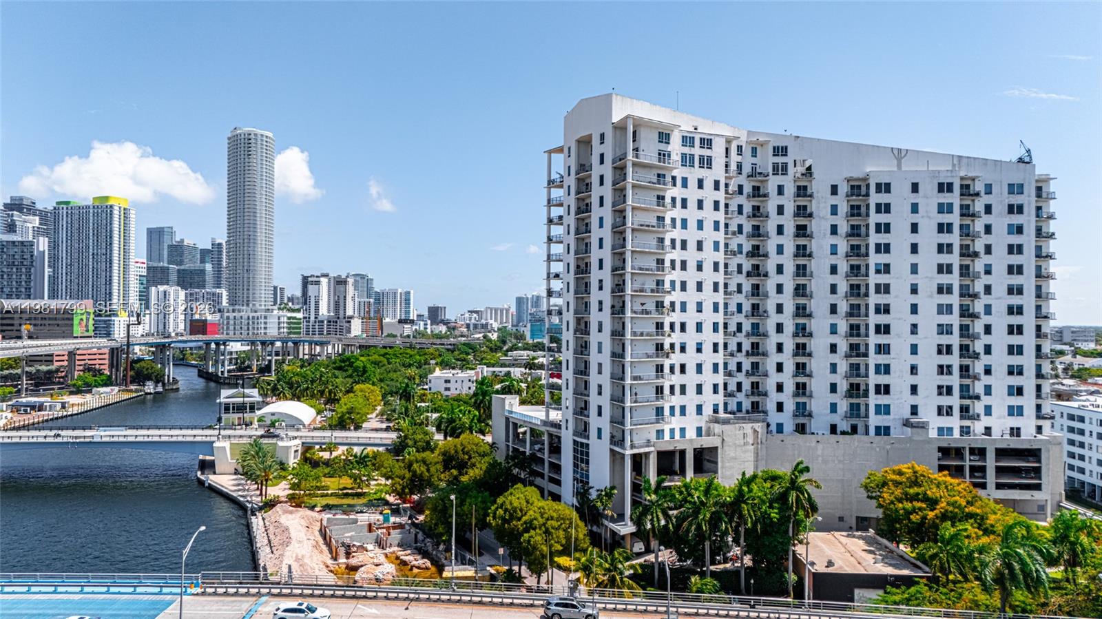 10 SW South Riv Dr #1512 Miami, FL 33130
