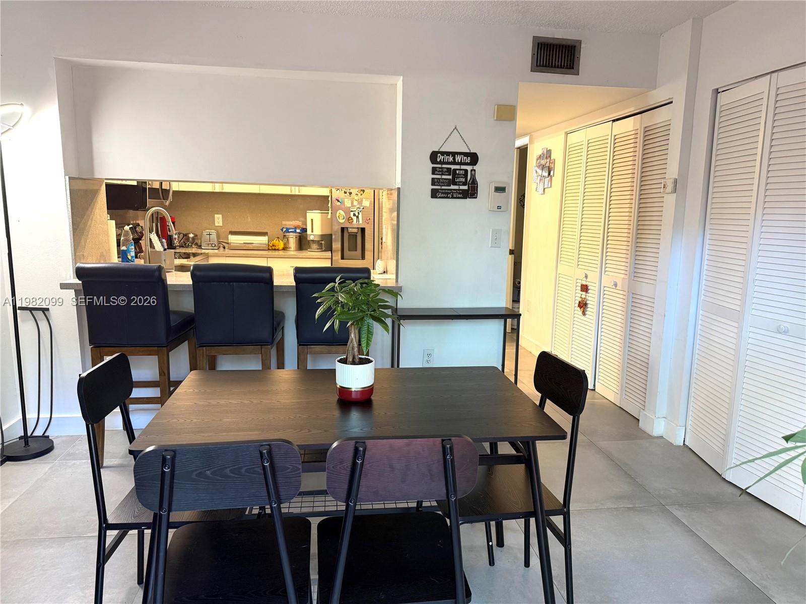 10073 SW 77th Ct Miami, FL 33156