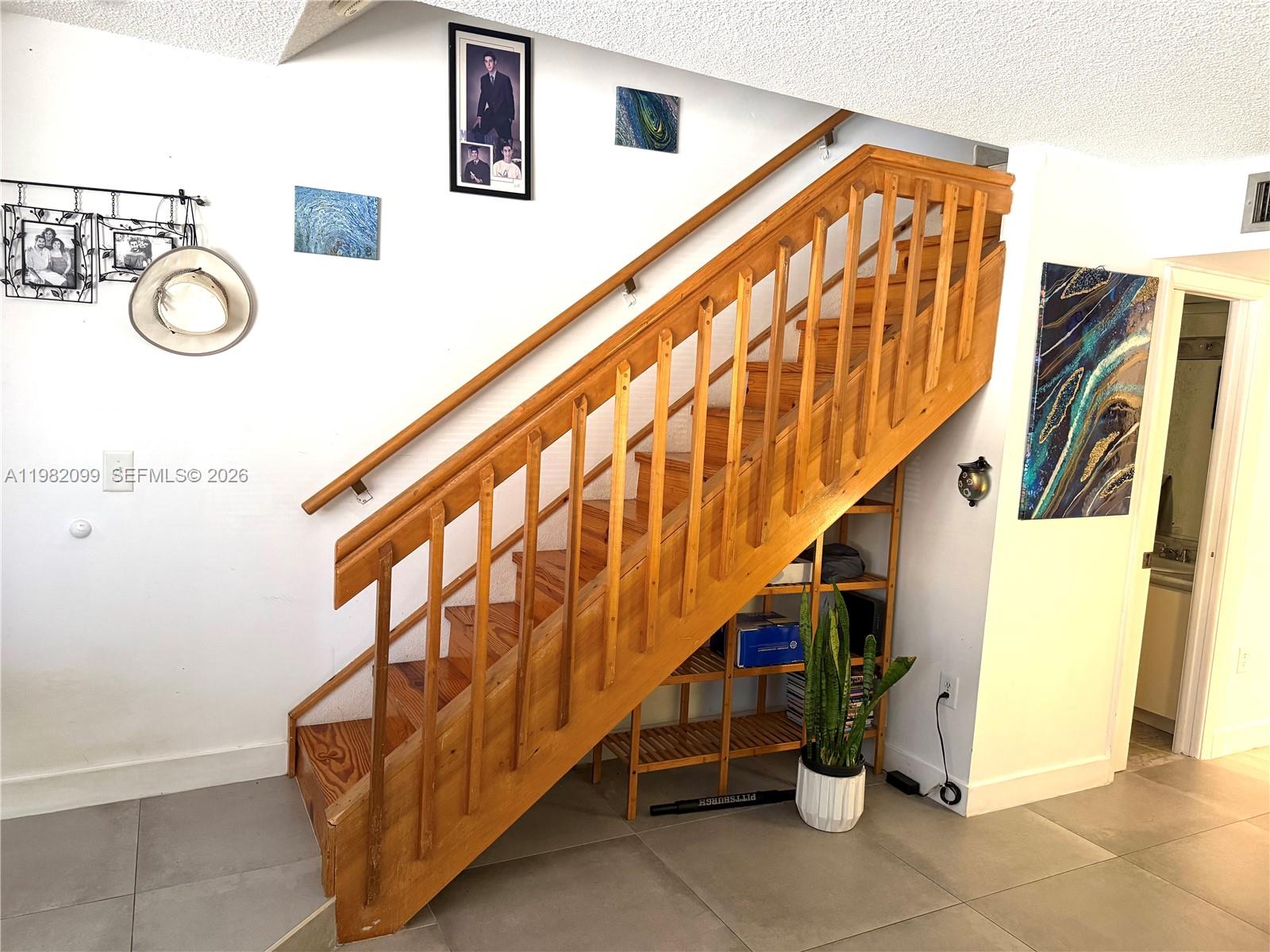 10073 SW 77th Ct Miami, FL 33156