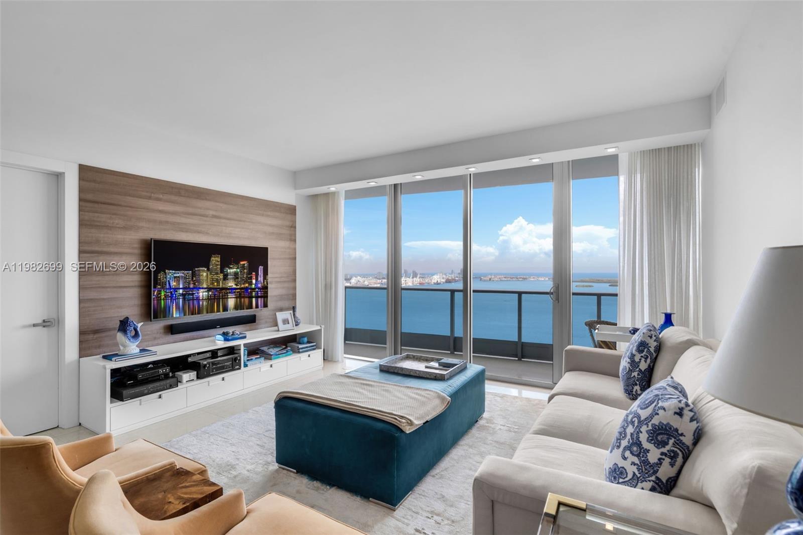 1331 Brickell Bay Dr #3703 Miami, FL 33131