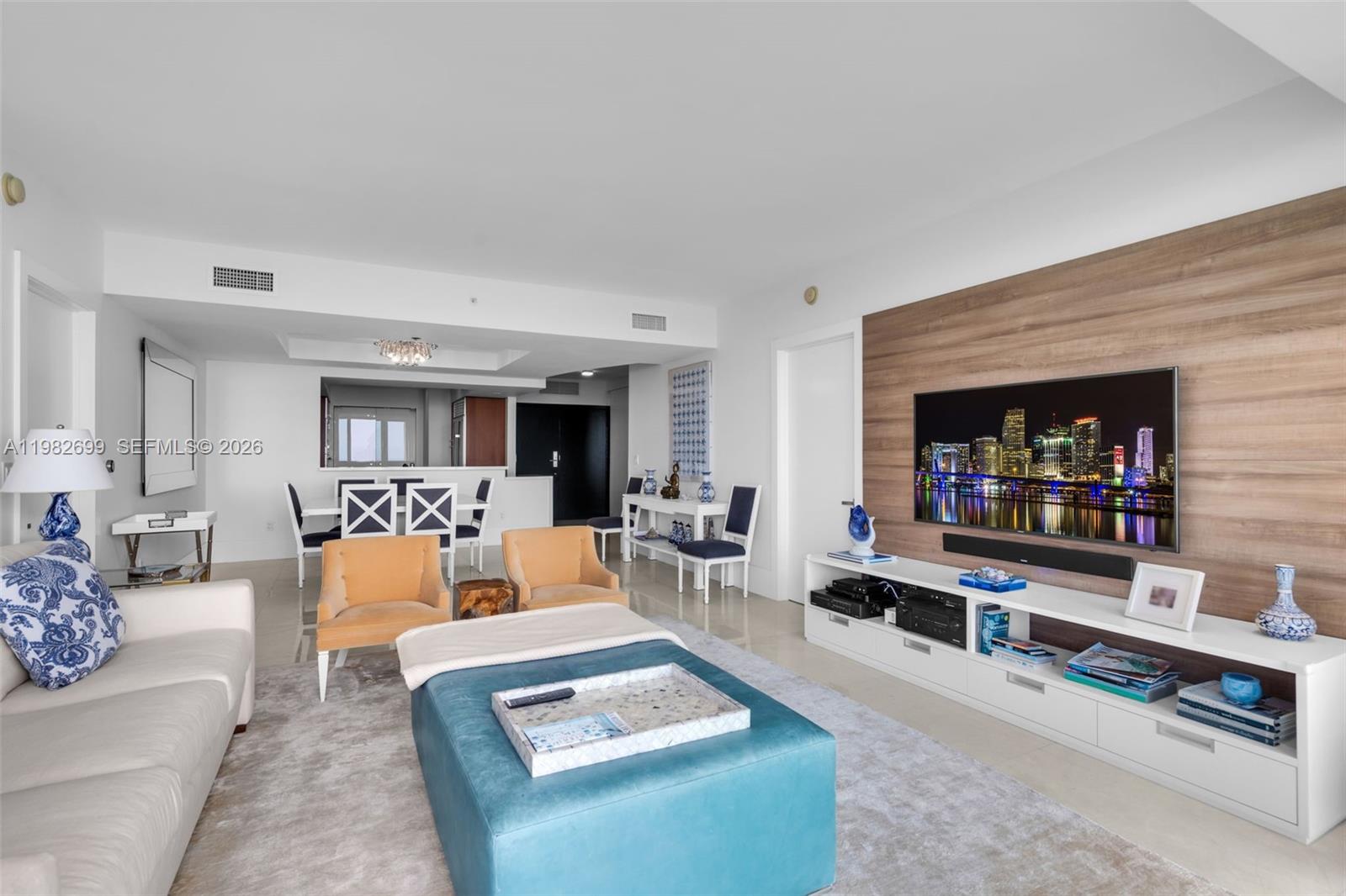 1331 Brickell Bay Dr #3703 Miami, FL 33131