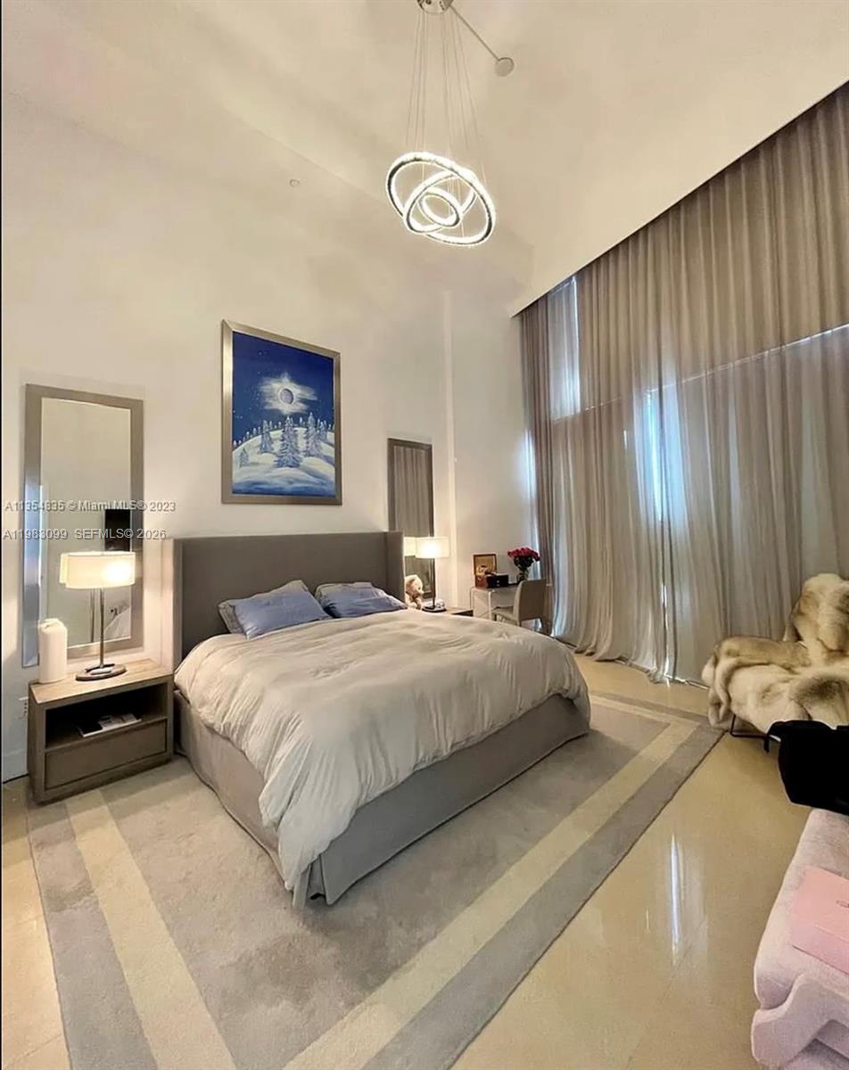 image Icon Brickell II10