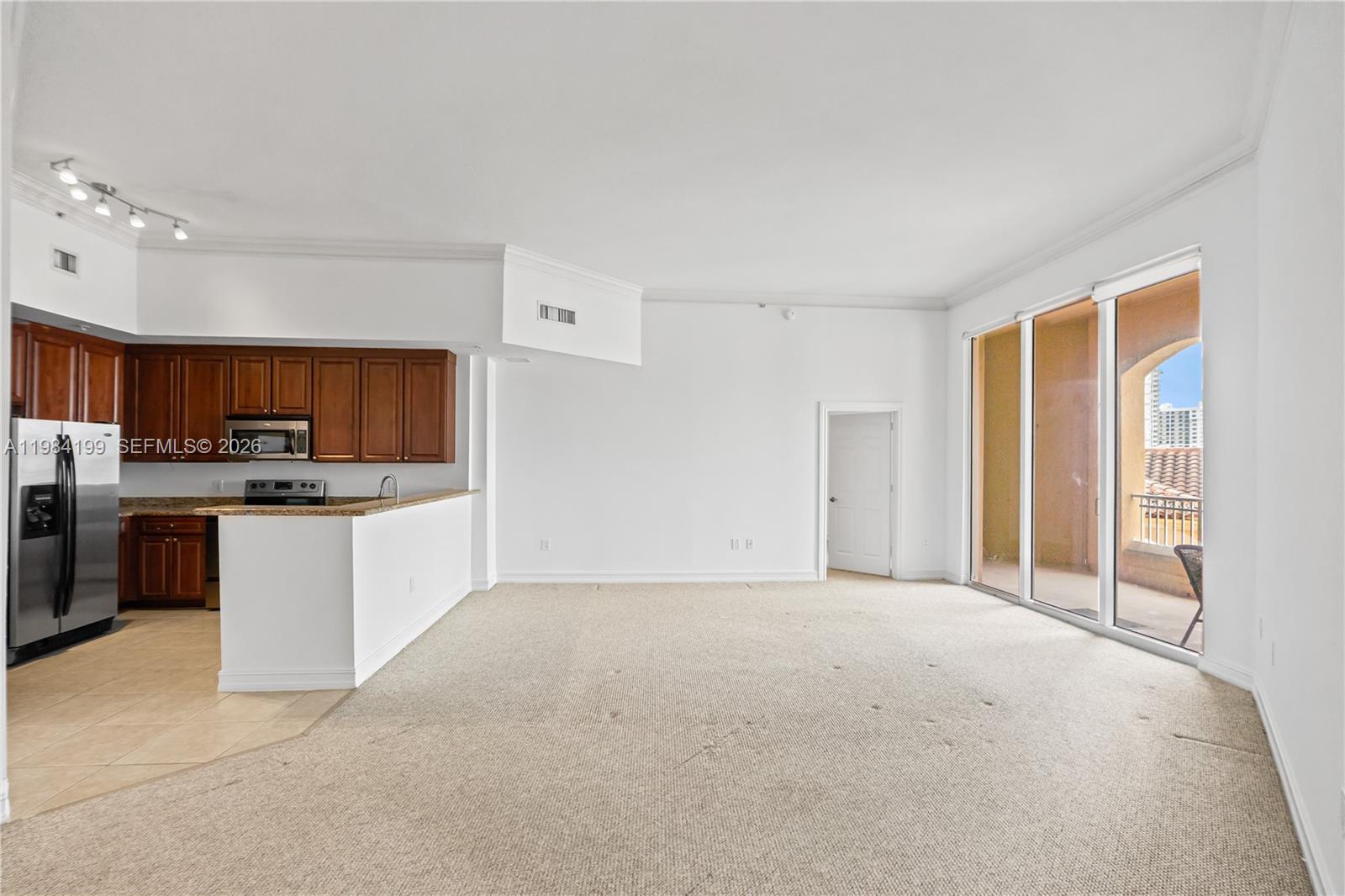 3001 NE 185th St #716