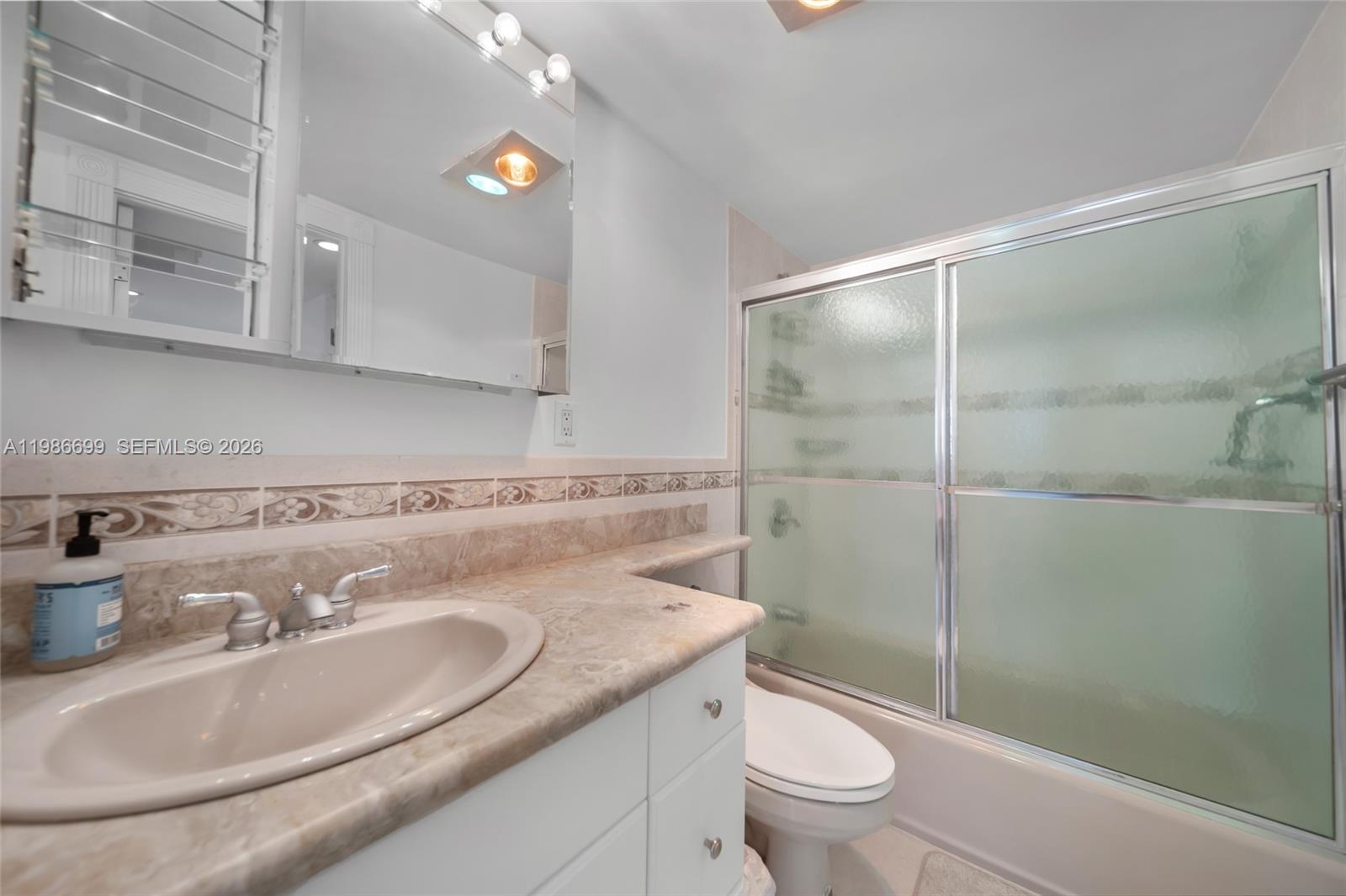 465 Ocean #1102 Miami Beach, FL 33139