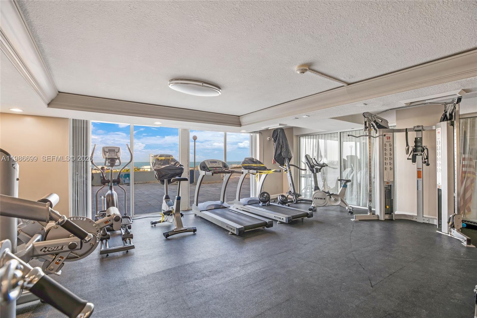 465 Ocean #1102 Miami Beach, FL 33139