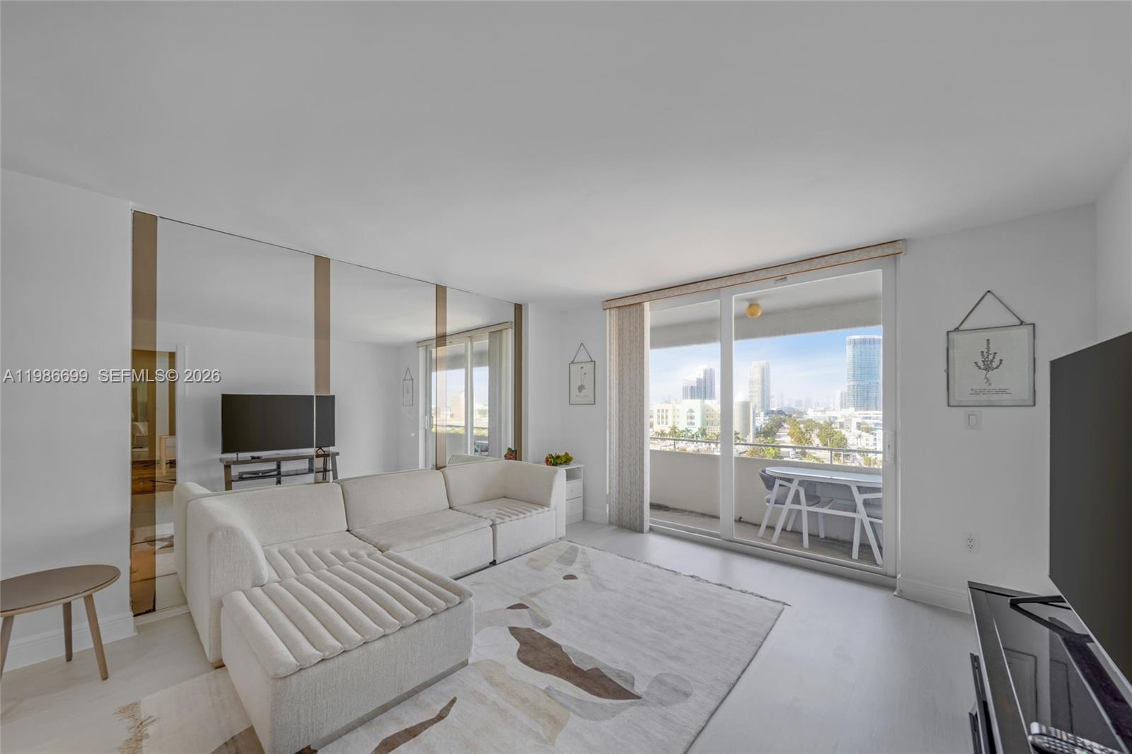 465 Ocean #1102 Miami Beach, FL 33139