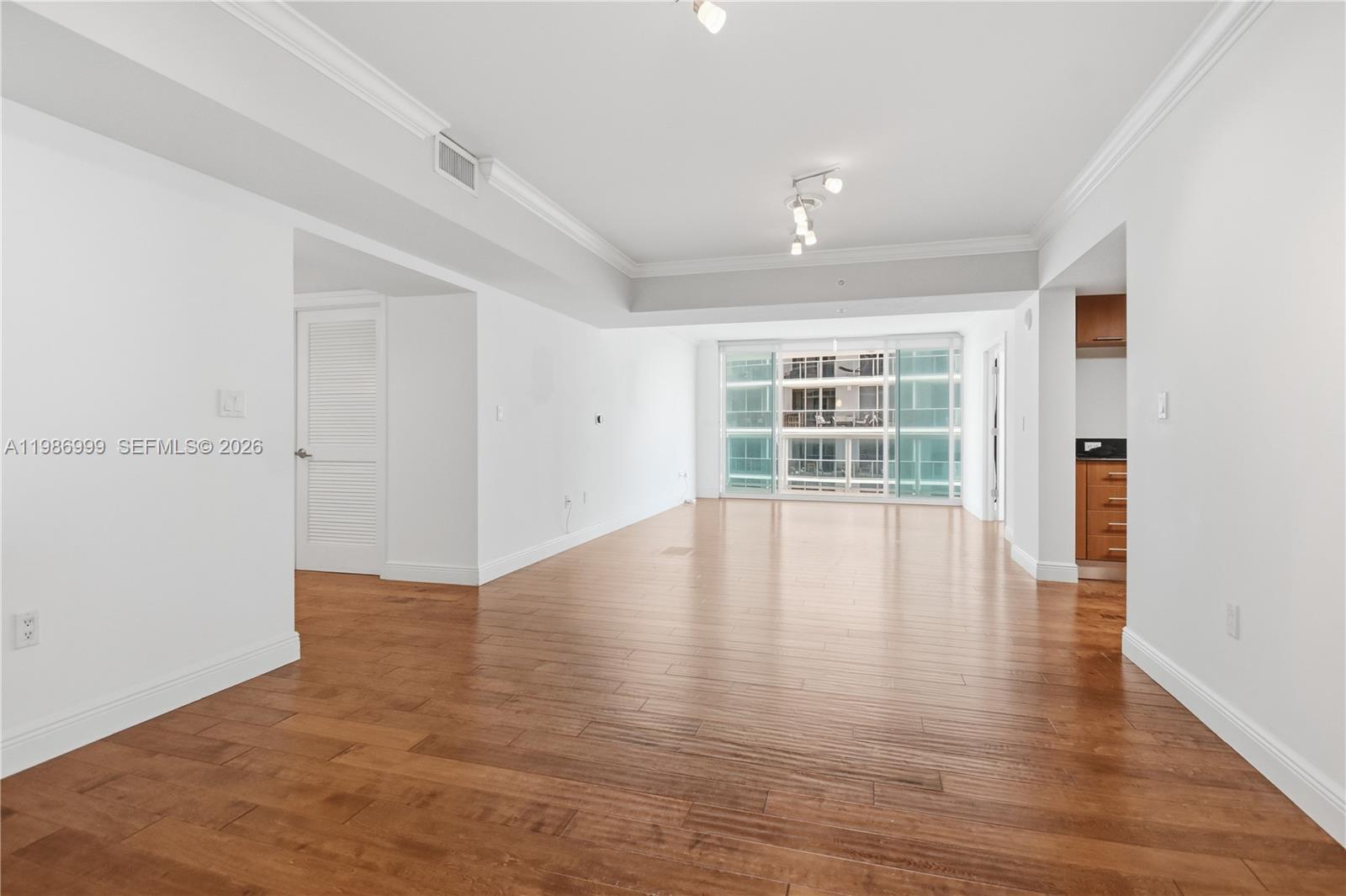 1800 N Bayshore Dr #3115