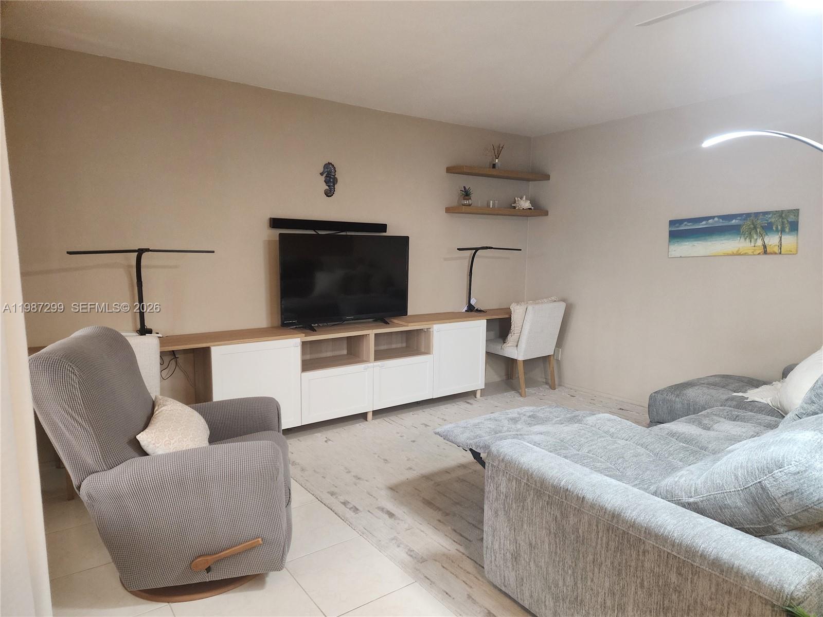 100 SE 6th Ave #107 Pompano Beach, FL 33060