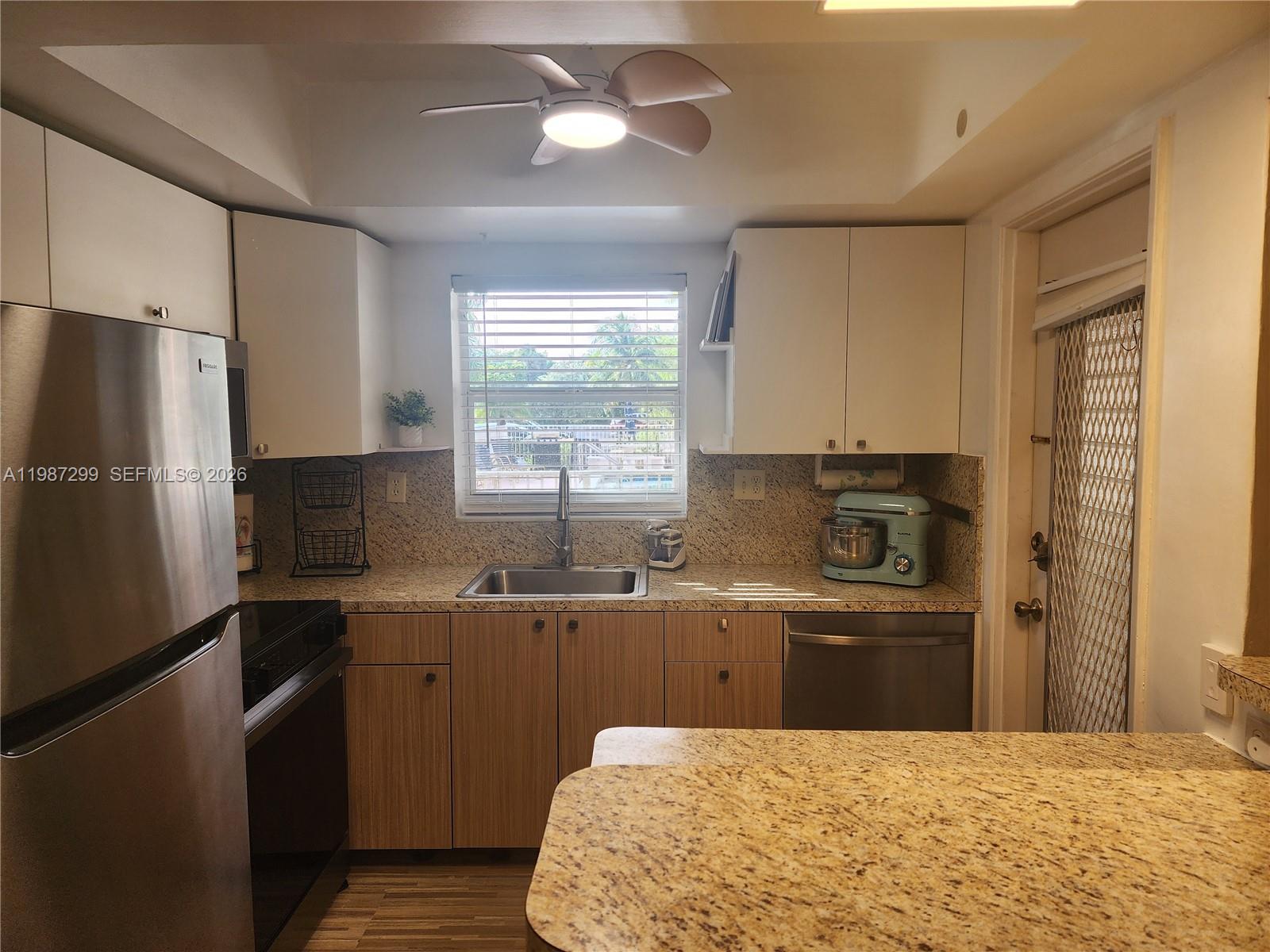 100 SE 6th Ave #107 Pompano Beach, FL 33060