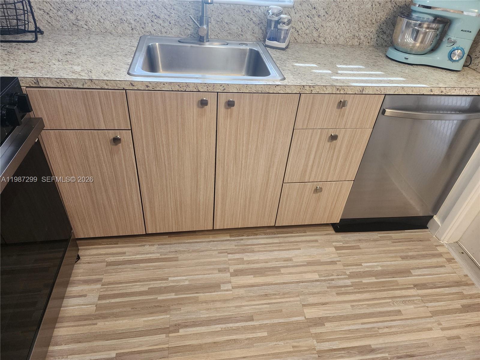 100 SE 6th Ave #107 Pompano Beach, FL 33060