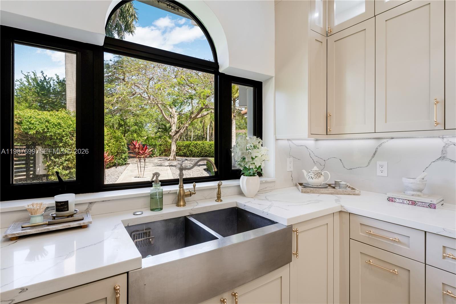 16255 SW 82nd Ave Palmetto Bay, FL 33157