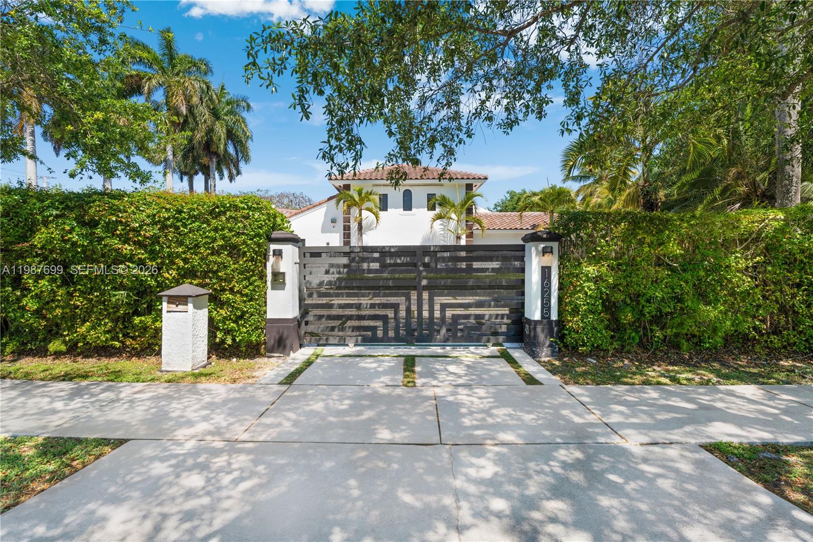 16255 SW 82nd Ave Palmetto Bay, FL 33157