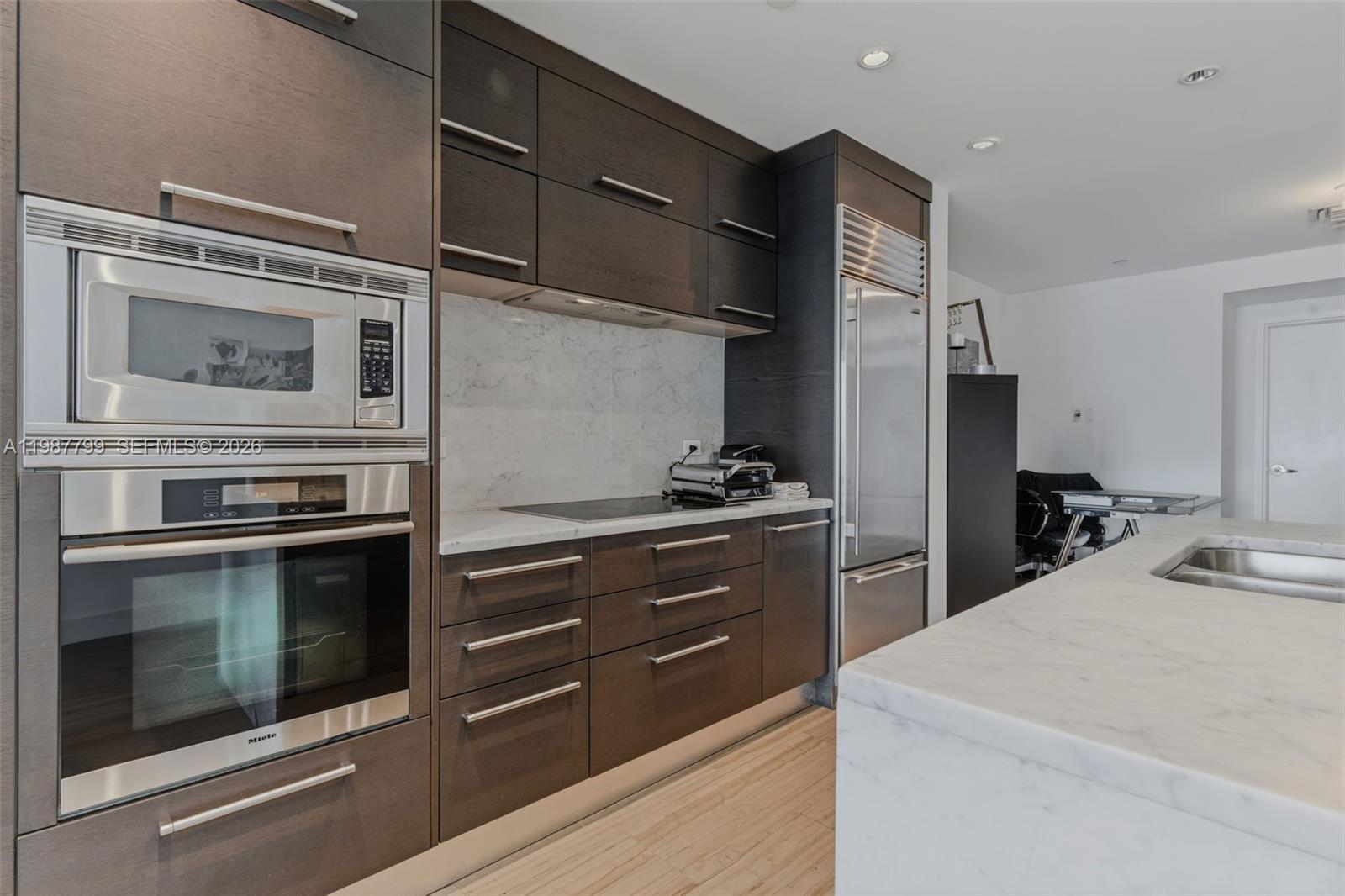 900 Biscayne Blvd #4308 Miami, FL 33132