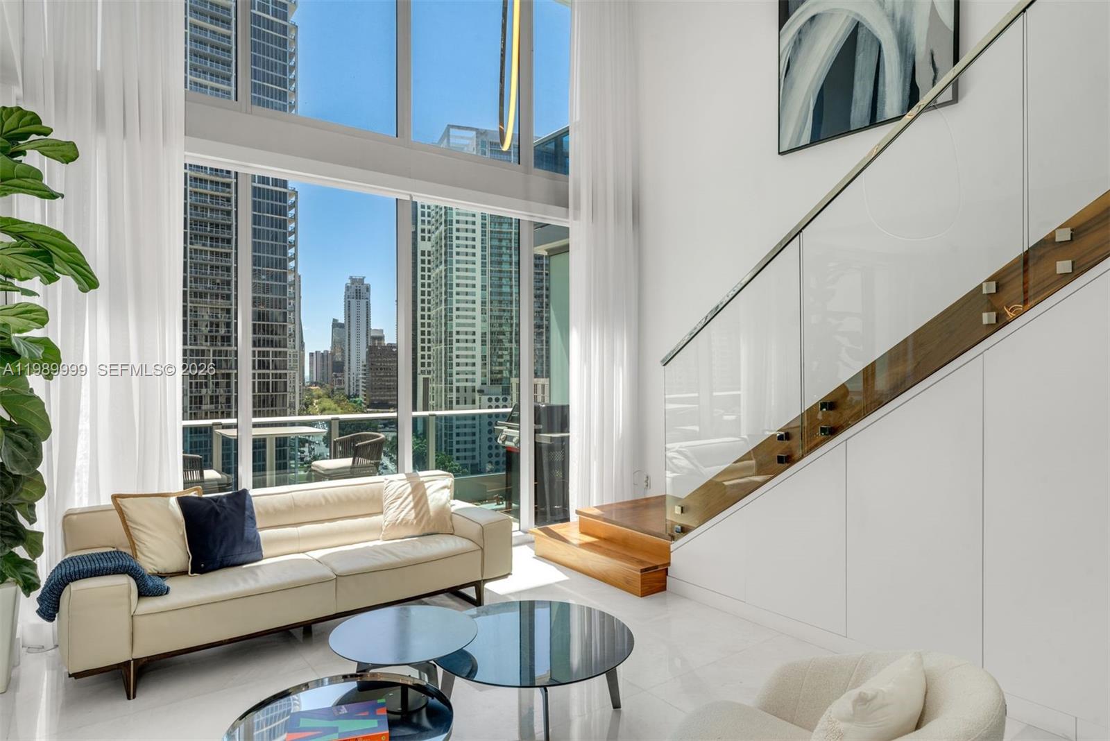 200 Biscayne Blvd Way #1406 Miami, FL 33131