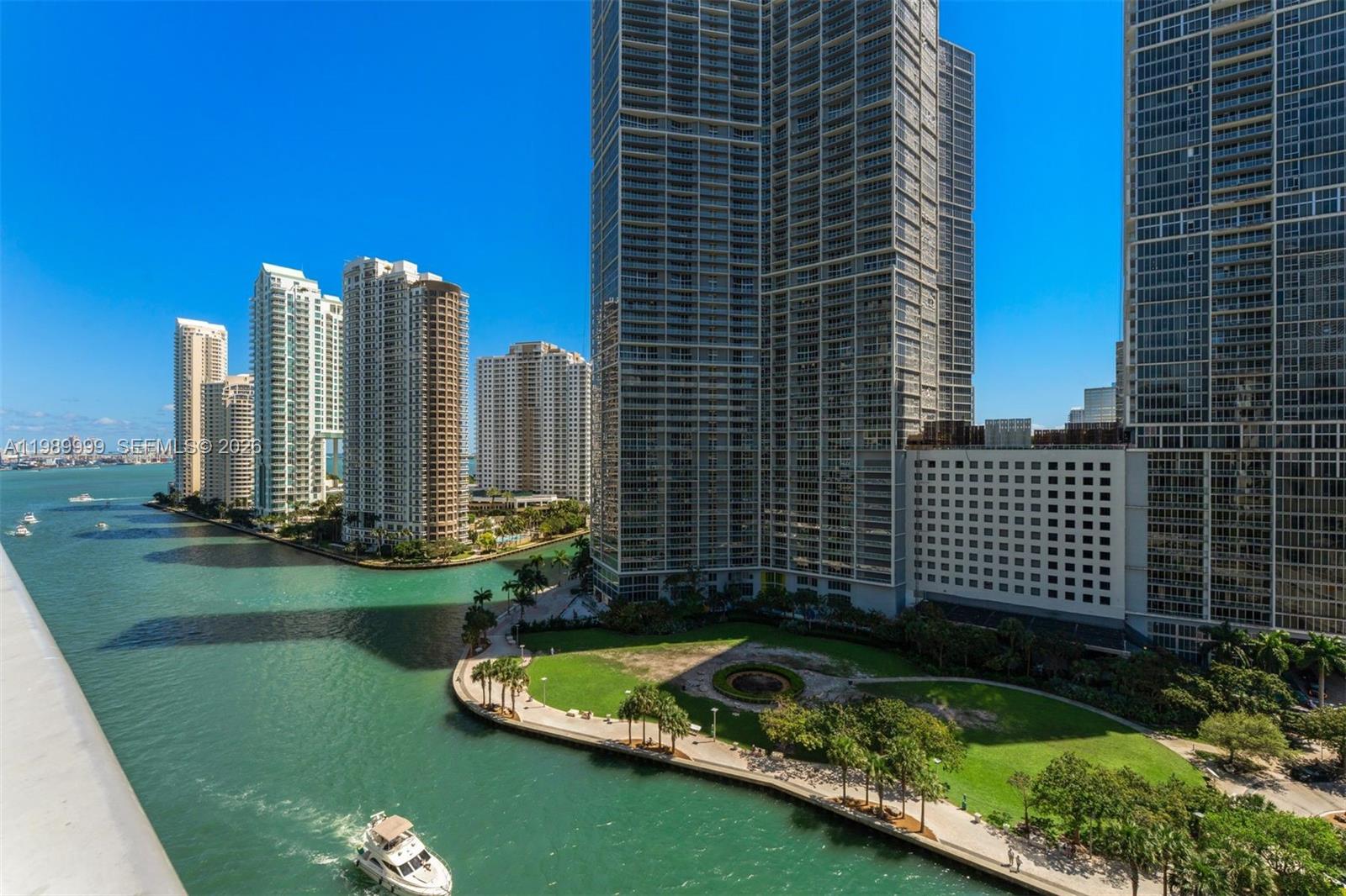 200 Biscayne Blvd Way #1406 Miami, FL 33131