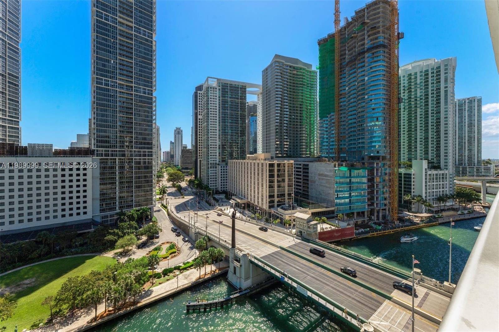 200 Biscayne Blvd Way #1406 Miami, FL 33131