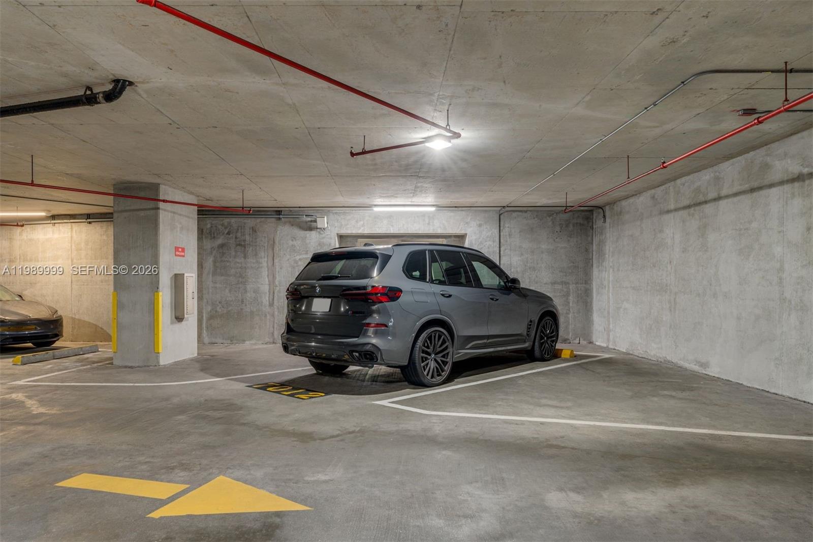 200 Biscayne Blvd Way #1406 Miami, FL 33131