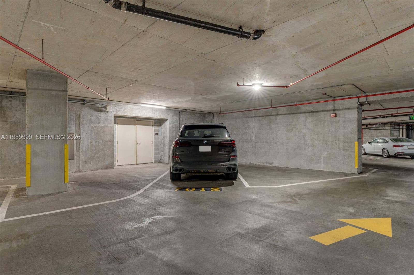 200 Biscayne Blvd Way #1406 Miami, FL 33131