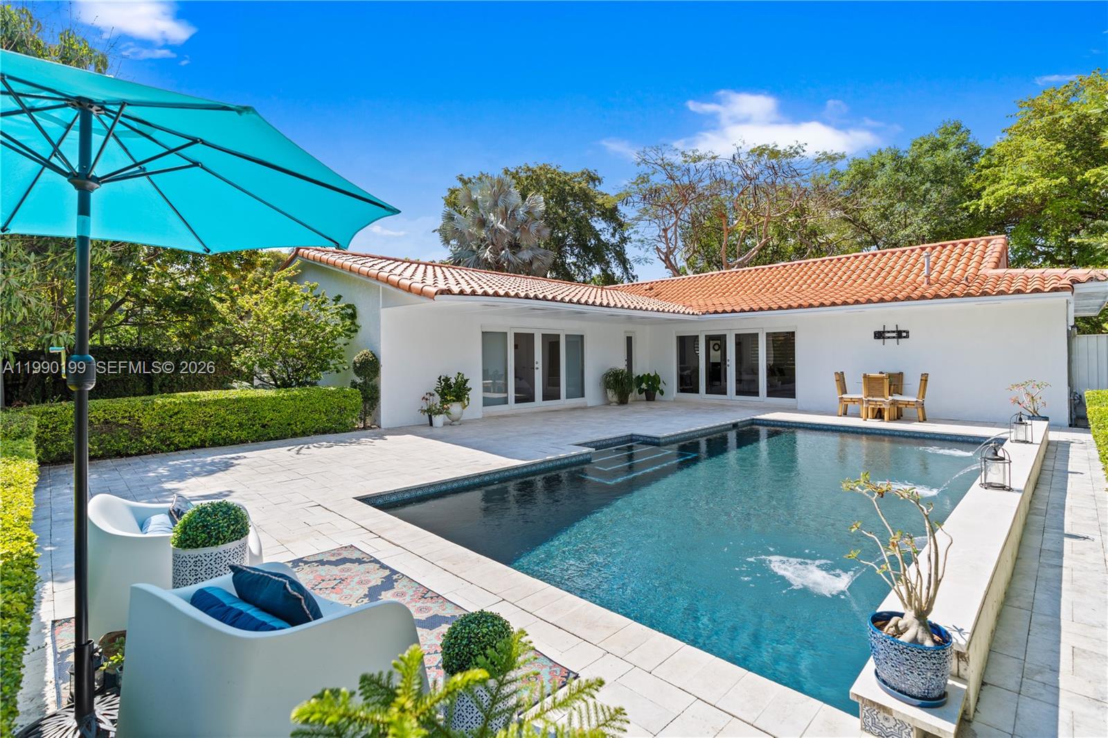 7327 Sabal Dr Miami Lakes, FL 33014