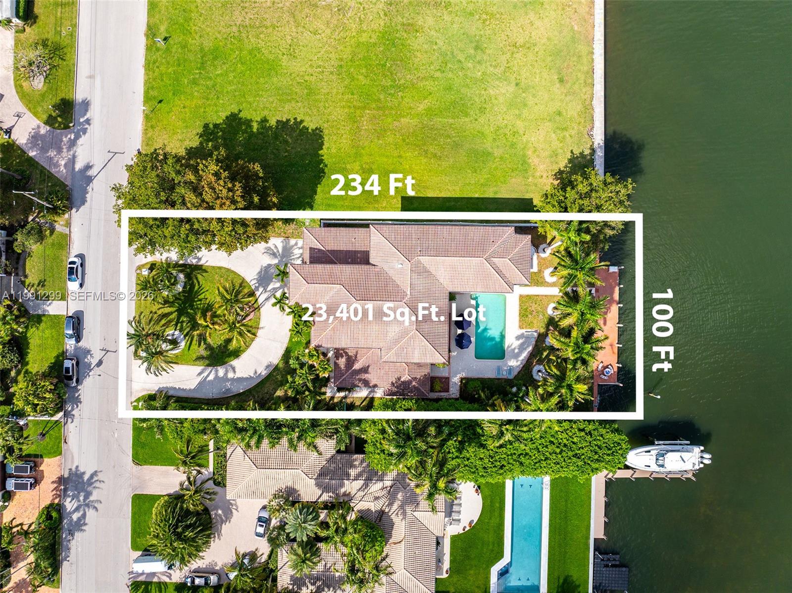 1047 S Southlake Dr Hollywood, FL 33019