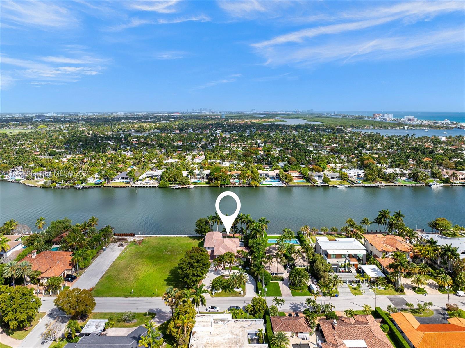 1047 S Southlake Dr Hollywood, FL 33019