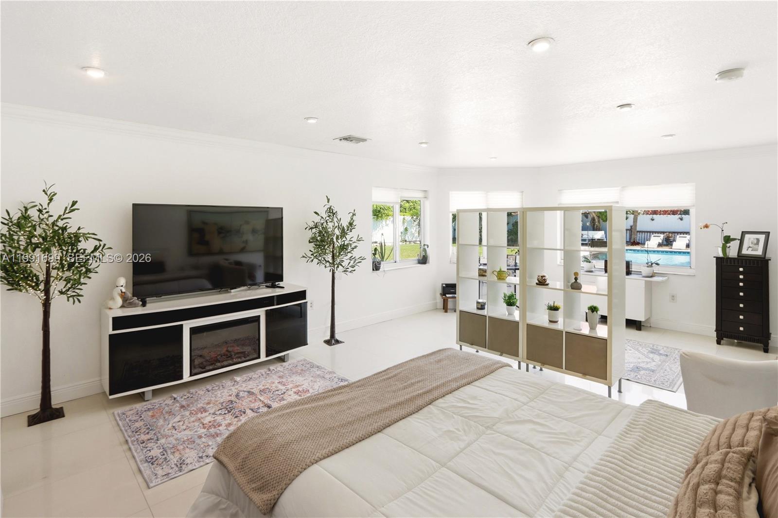 9955 SW 74th St Miami, FL 33173