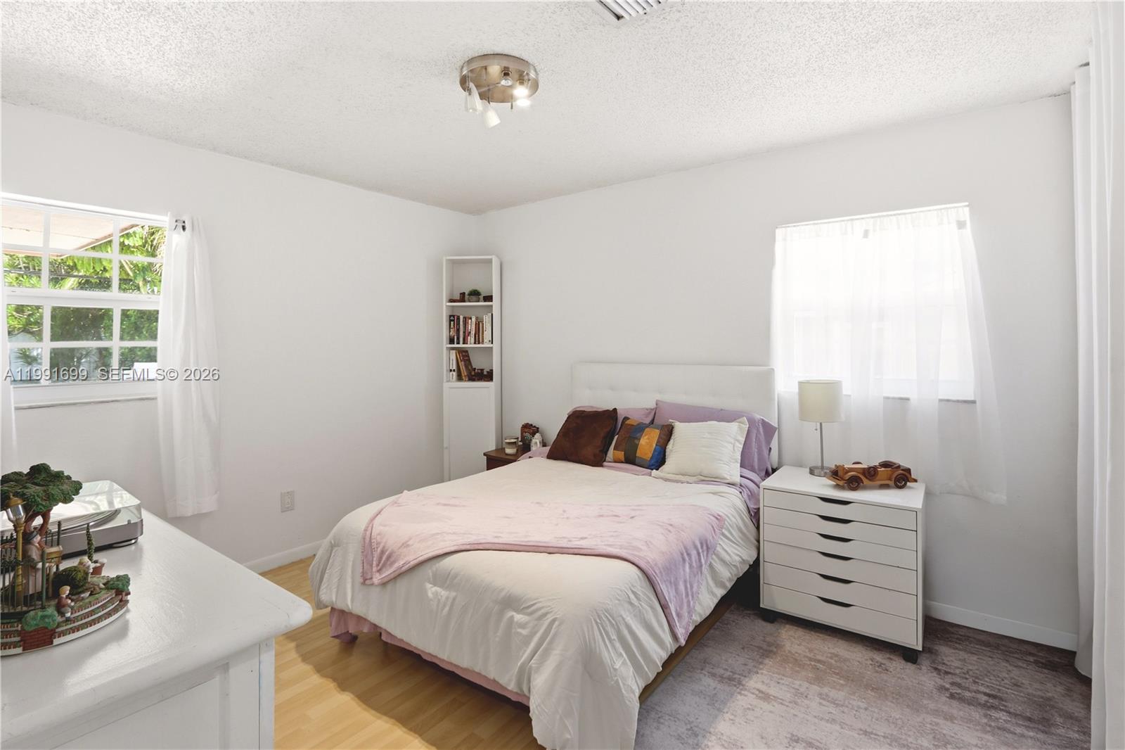 9955 SW 74th St Miami, FL 33173