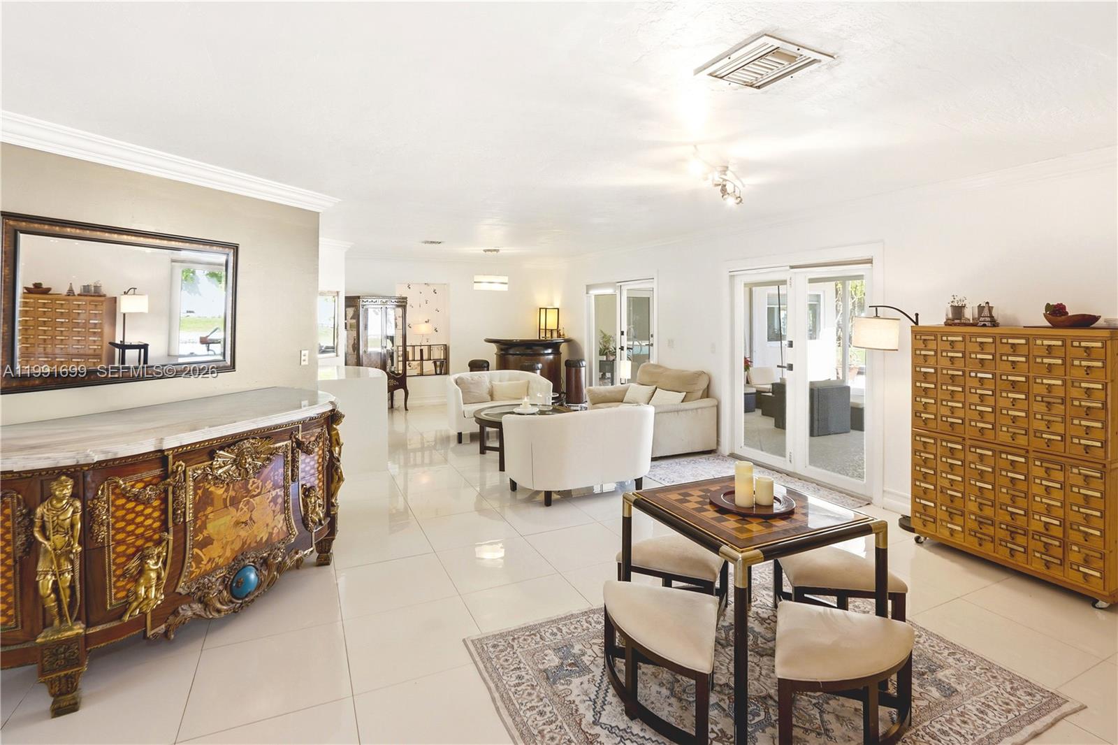 9955 SW 74th St Miami, FL 33173