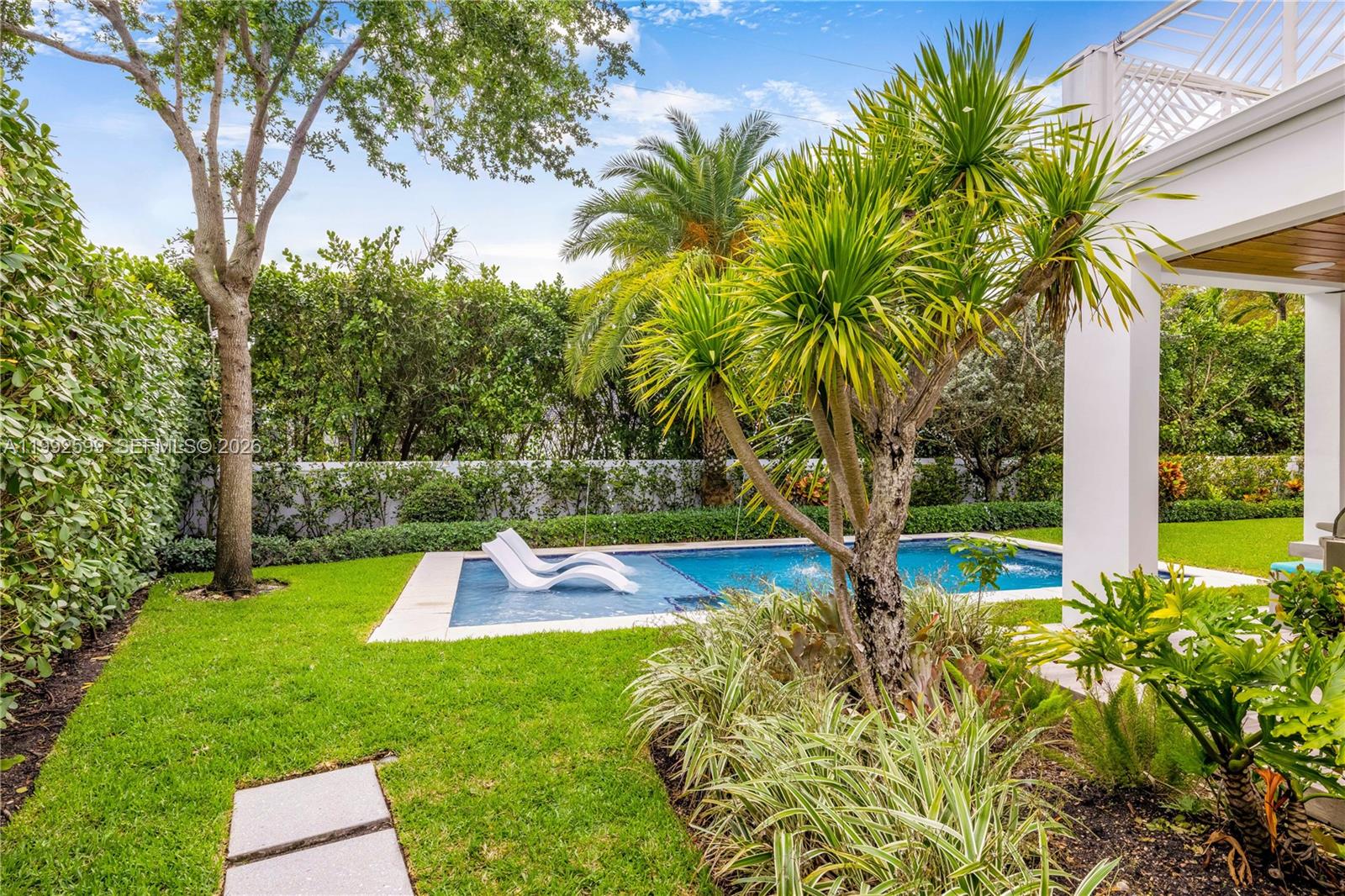 5602 SW 65th Ct South Miami, FL 33143