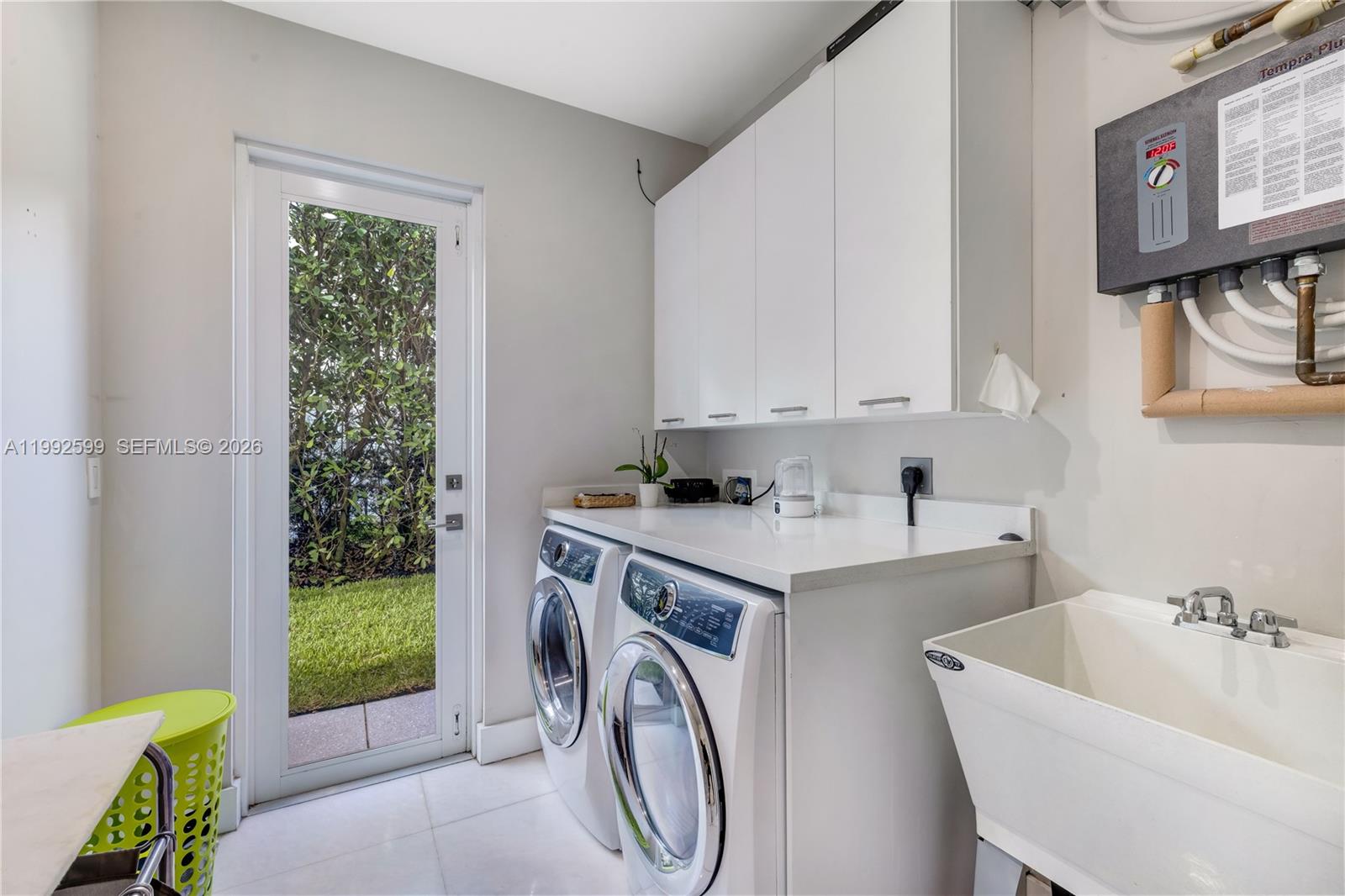 5602 SW 65th Ct South Miami, FL 33143