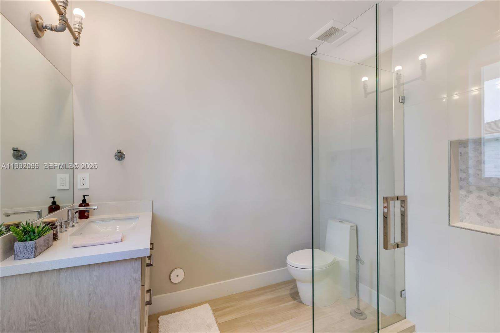 5602 SW 65th Ct South Miami, FL 33143