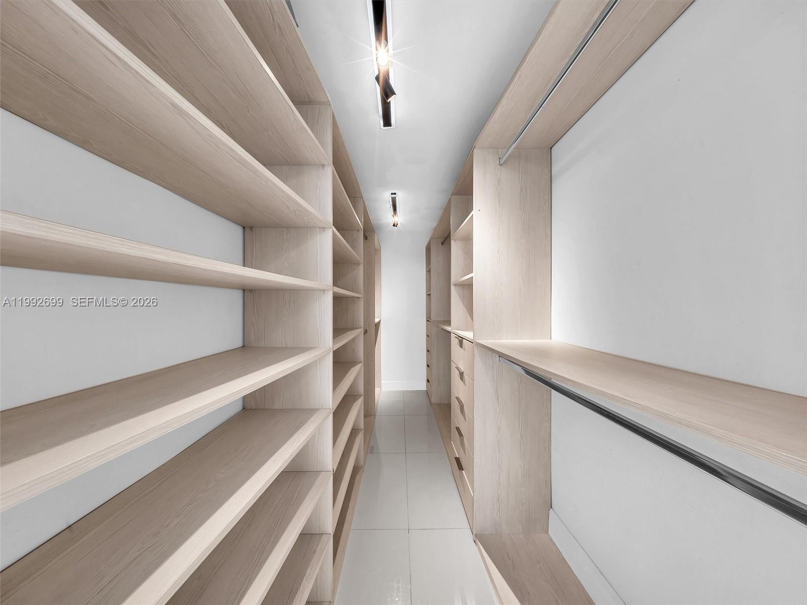 301 174th St #2004 Sunny Isles Beach, FL 33160