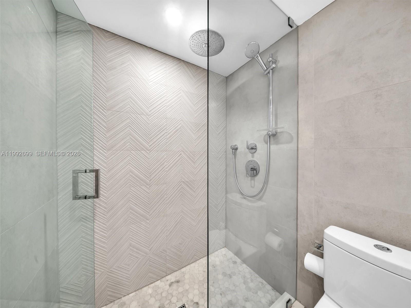 301 174th St #2004 Sunny Isles Beach, FL 33160