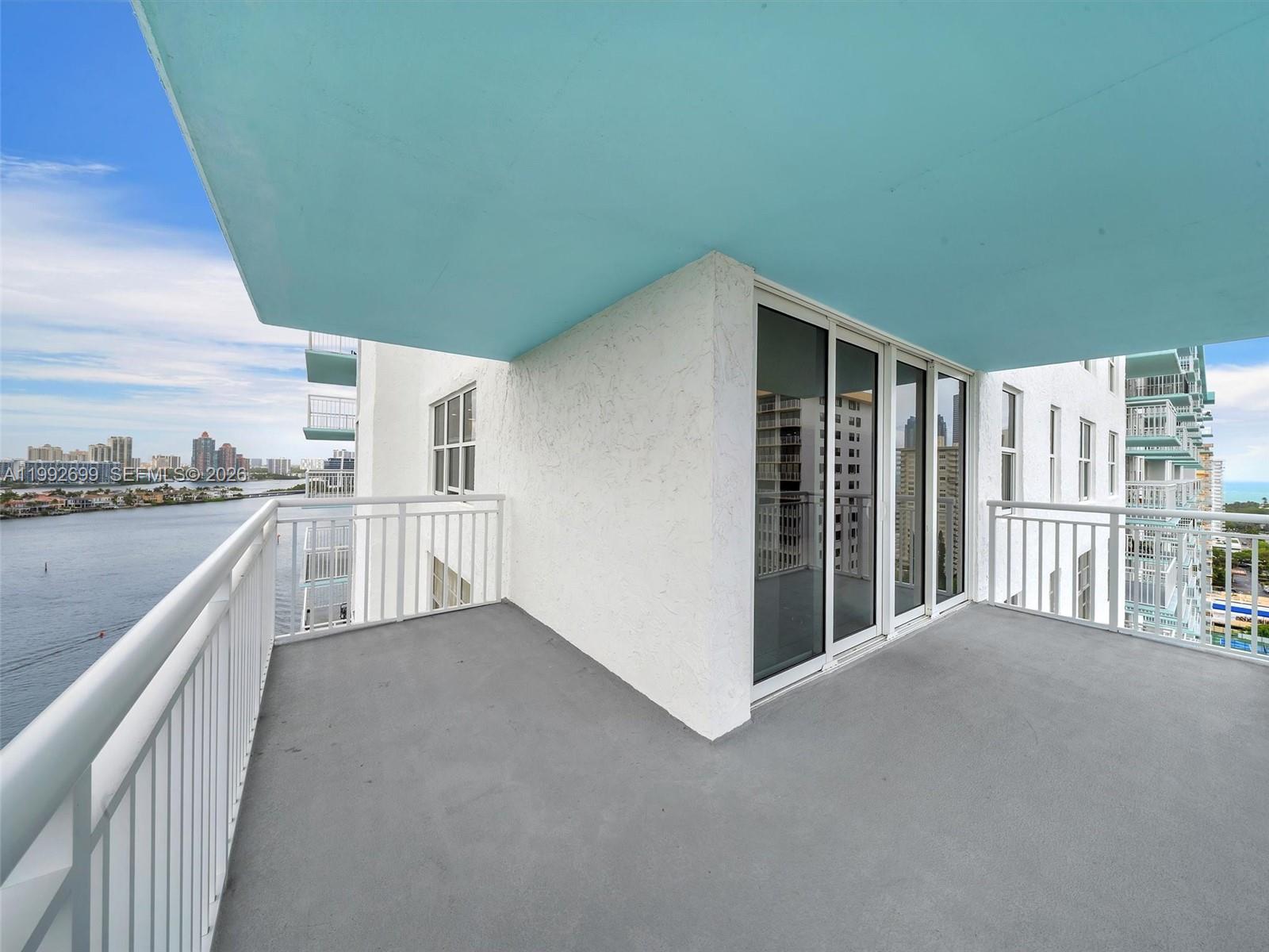 301 174th St #2004 Sunny Isles Beach, FL 33160