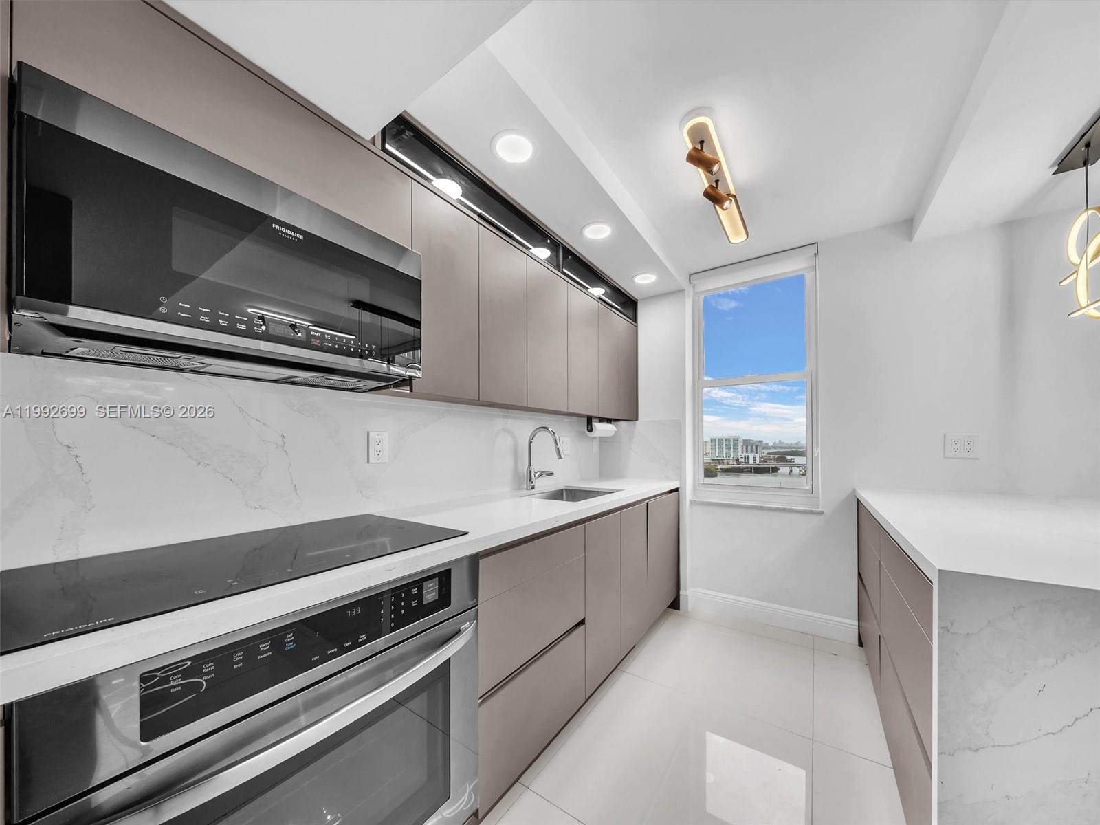 301 174th St #2004 Sunny Isles Beach, FL 33160